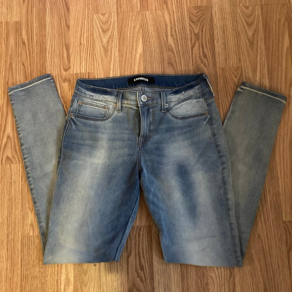 EUC Express distressed Stretch Mid Rise Denim Jean Leggings Jeans 6R light wash